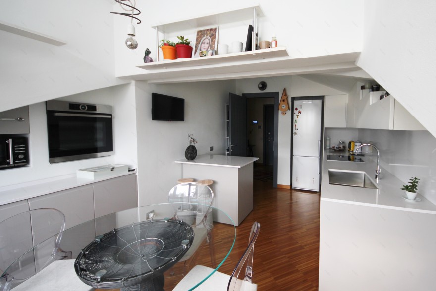 特别规划的顶层公寓厨房翻新项目-12