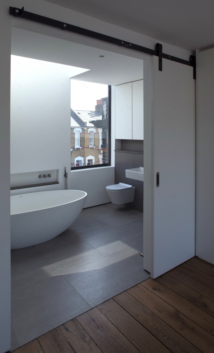 废弃维多利亚时期工作坊的现代重生-28