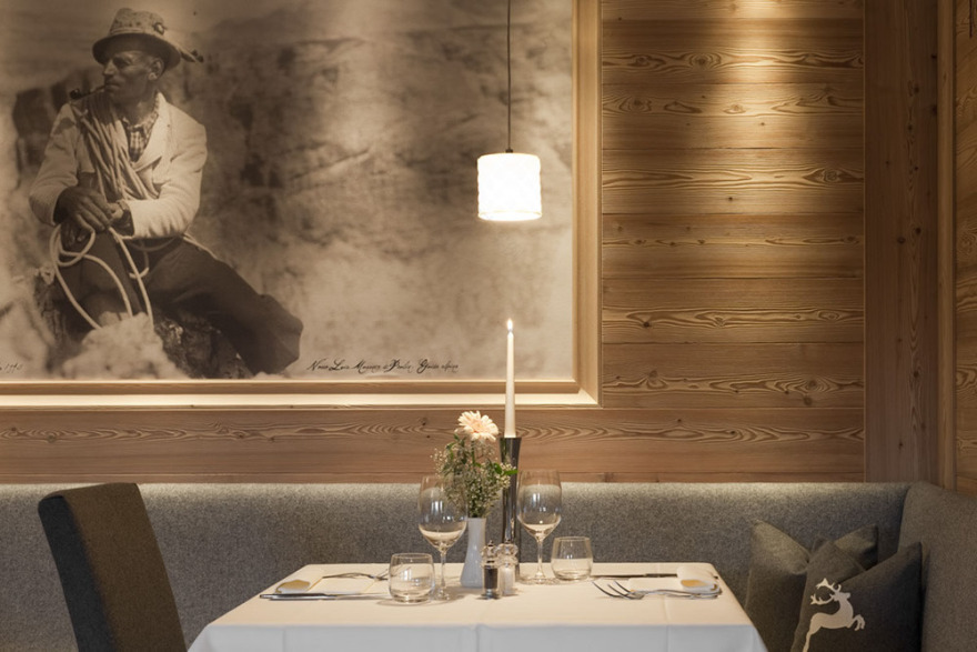 雪山之巅的温馨木屋——Perathoner Architects 的 Hotel Chalet Gerard 设计-4