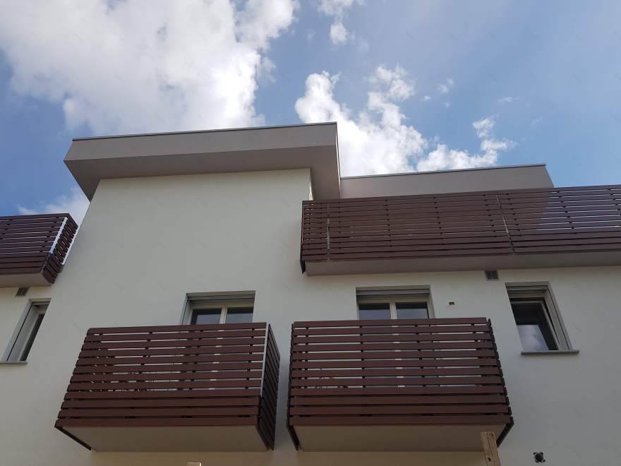 融合拆除与新建的综合性住宅设计-7