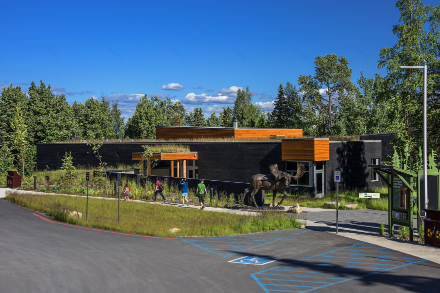 融入自然的生态游客中心丨Cushing Terrell-7