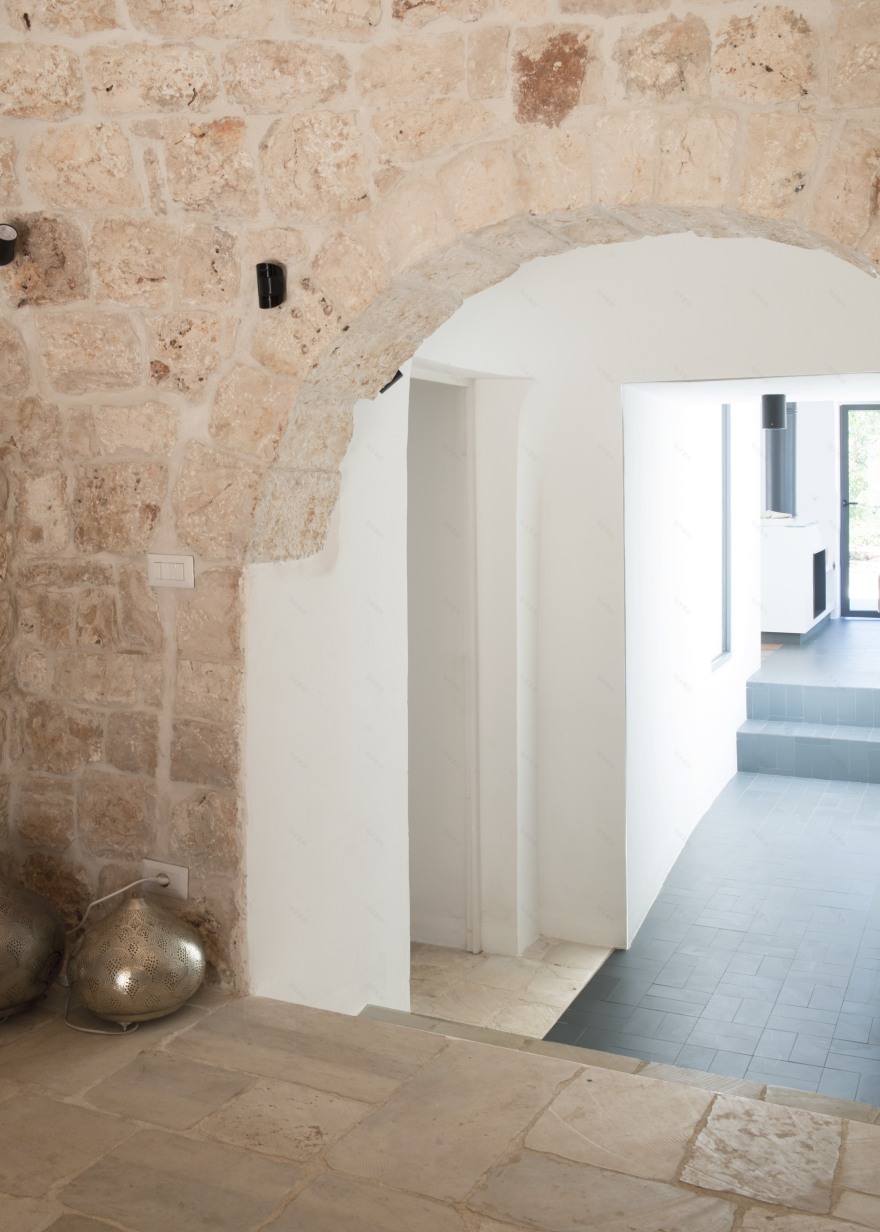 意大利普利亚五锥土坯屋的修复与扩建-10