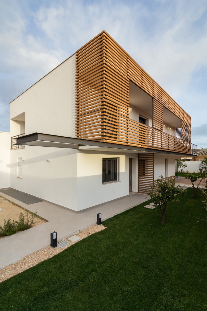 三层楼的灵活布局与光影调控-8