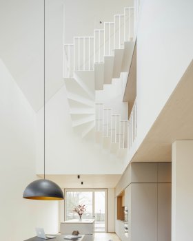 Pergola House 木质别墅丨德国柏林丨rundzwei Architekten BDA