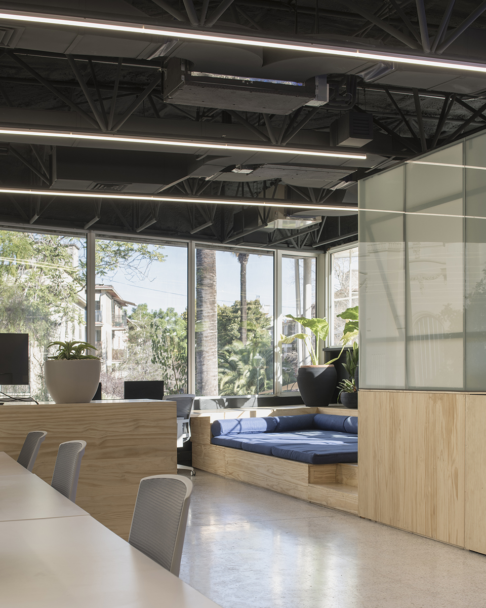 FINTUAL办公总部，智利/“玻璃屋”中的创意办公空间-21