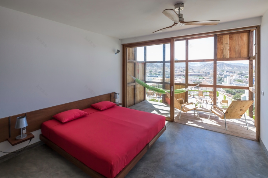 Cape Verde 岛上的生态酒店 - 融入本土元素的环保设计-37