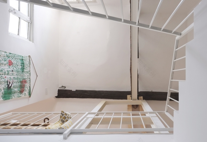 历史中心 90 平米阁楼公寓,舒适休闲风格,露台俯瞰热那亚古城-0