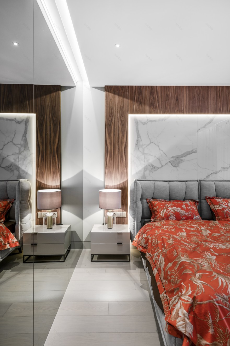 历史建筑中的透明轻盈之家-72