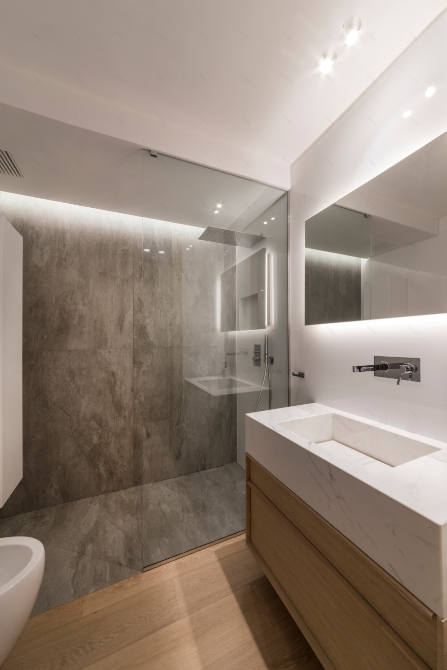 海景公寓,自然光线与极简设计的完美融合-11