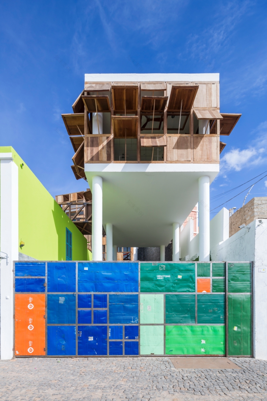 Cape Verde 岛上的生态酒店 - 融入本土元素的环保设计-47