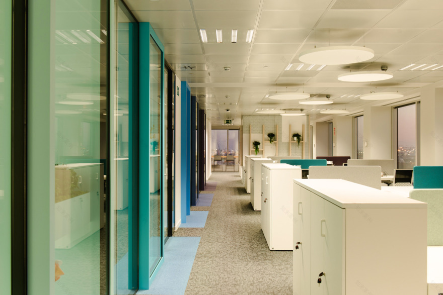 色彩灵动,打造协作型办公空间-9