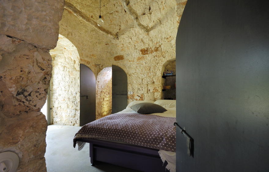 意大利乡村别墅,玻璃立方体与传统土屋的完美融合-12