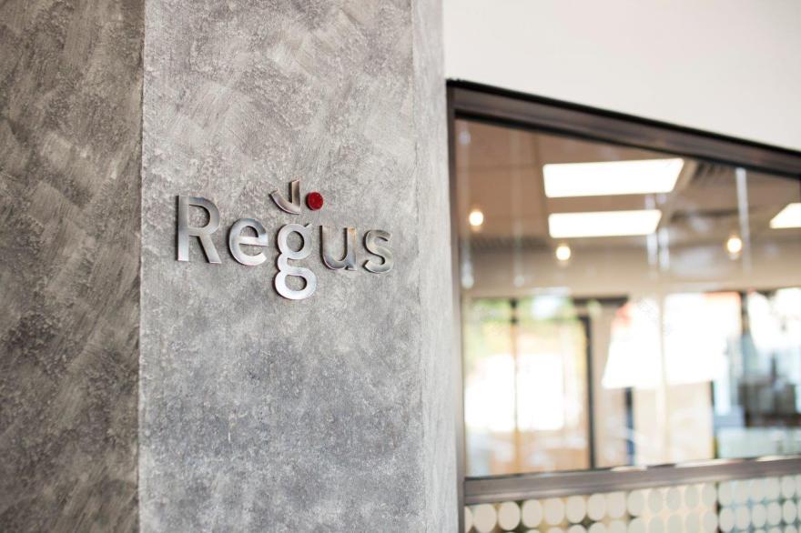 马来西亚槟城 Regus Menara Boustead 办公空间,展现传统与现代交融的魅力-12