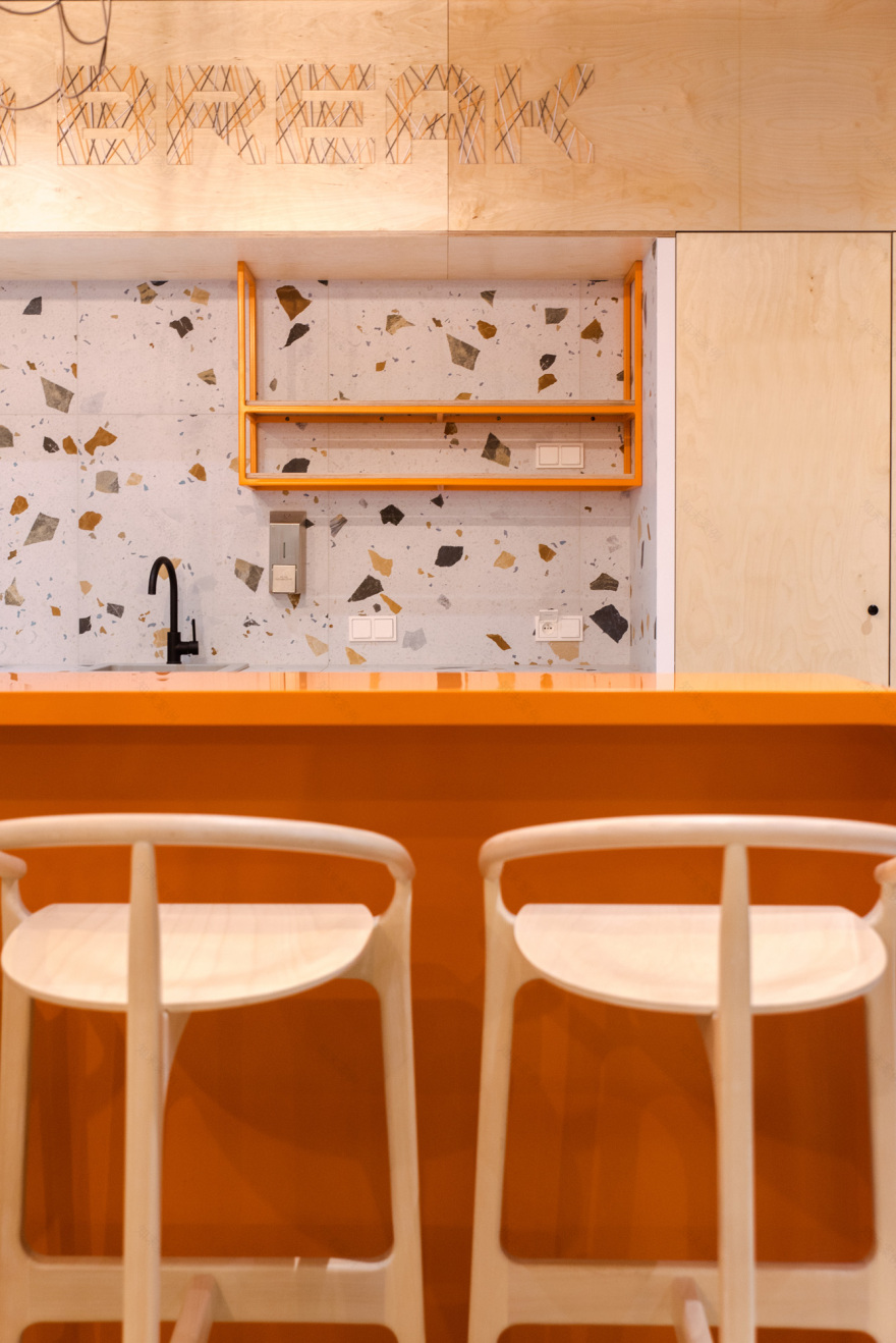 波兰 ING Tech 新办公室,现代与传统的美妙融合-78