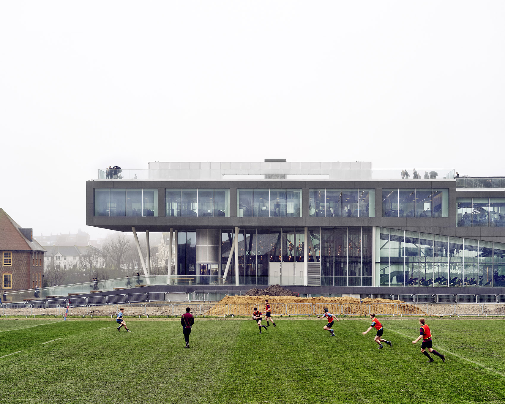 布莱顿学校科学学院和体育学院，英国/将两个学院结合在一座充满活力的建筑之中-7