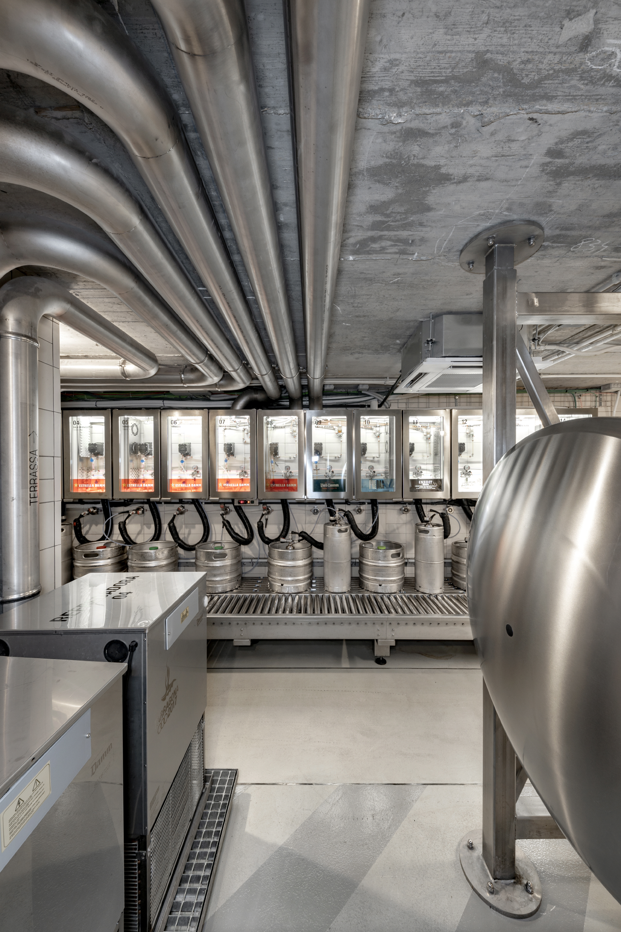 巴塞罗那 DAMM 啤酒厂重生-25