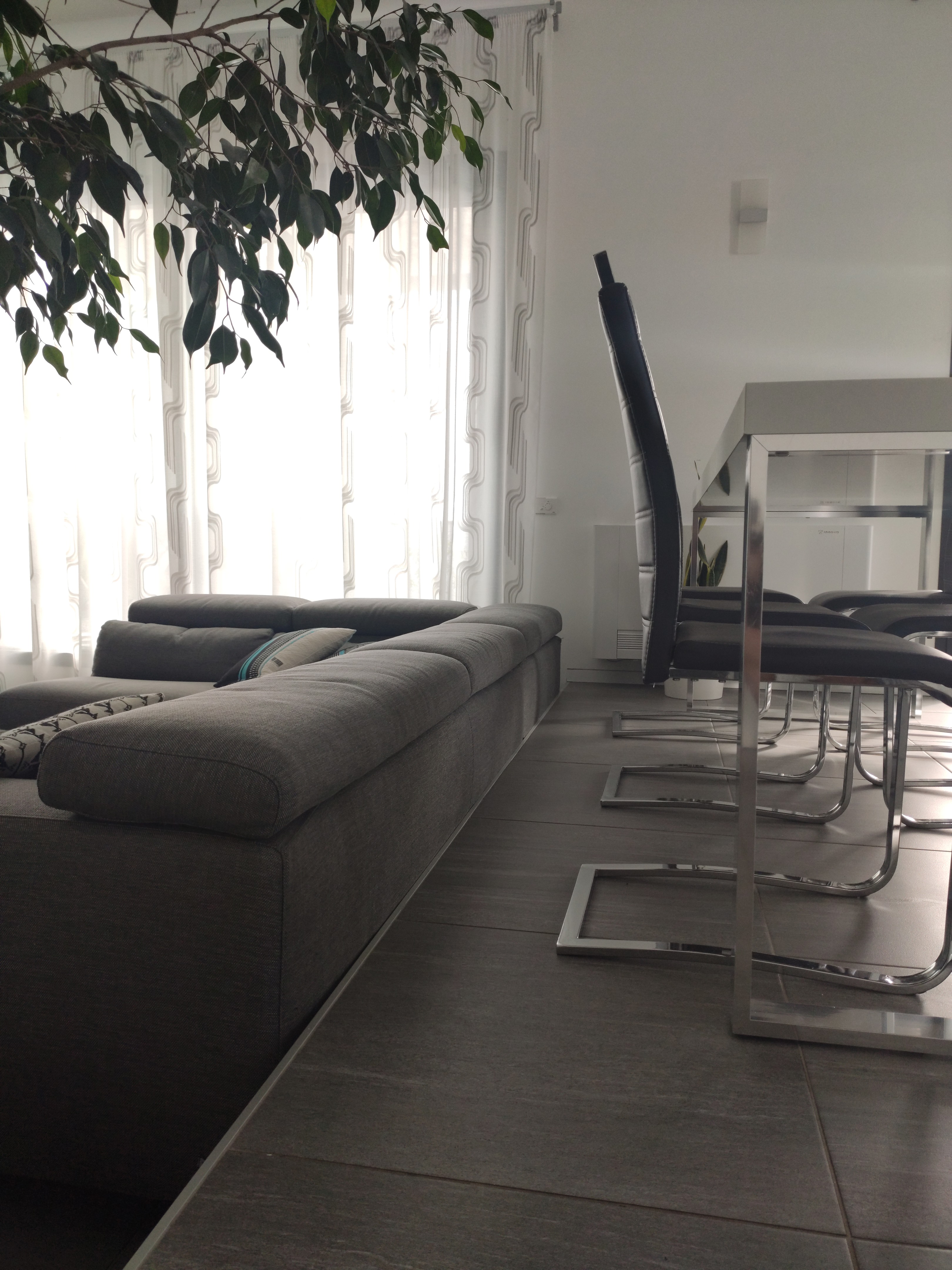 P+F 别墅 | 双层空间与自然融合的设计佳作-7