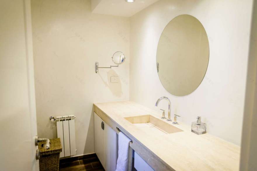 简约之居,功能齐全的家庭聚会空间-27