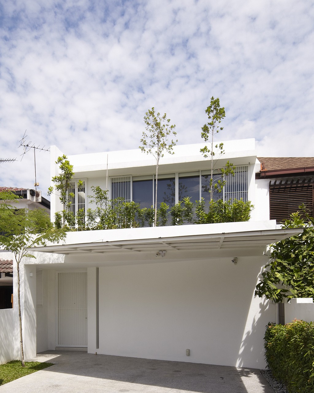 Fabian Tan Architects 的 Ittka House | 双层别墅设计翻转空间概念-2