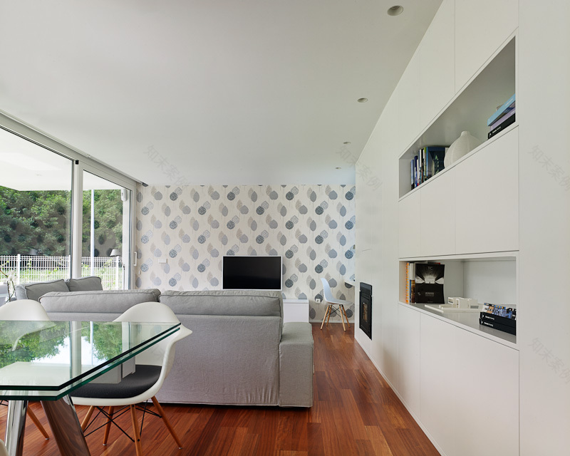 西班牙 Avilés 市简约别墅,诠释现代生活理念-33