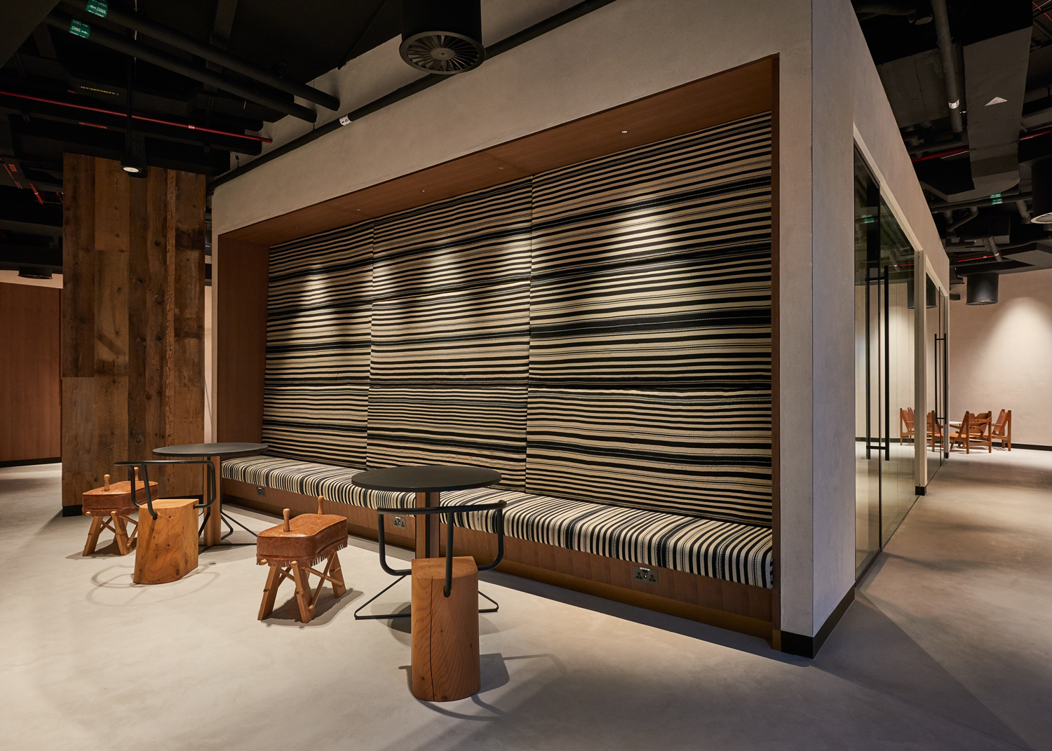 阿布扎比"创始人办公室" | 智慧、尊重、决心的象征-15