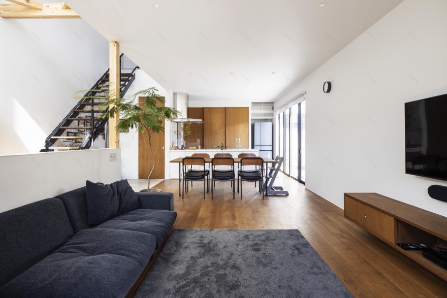 封闭外壳内的宽敞空间 别墅建筑 HouseI丨日本神奈川丨N.A.O. Naoki Kato-12