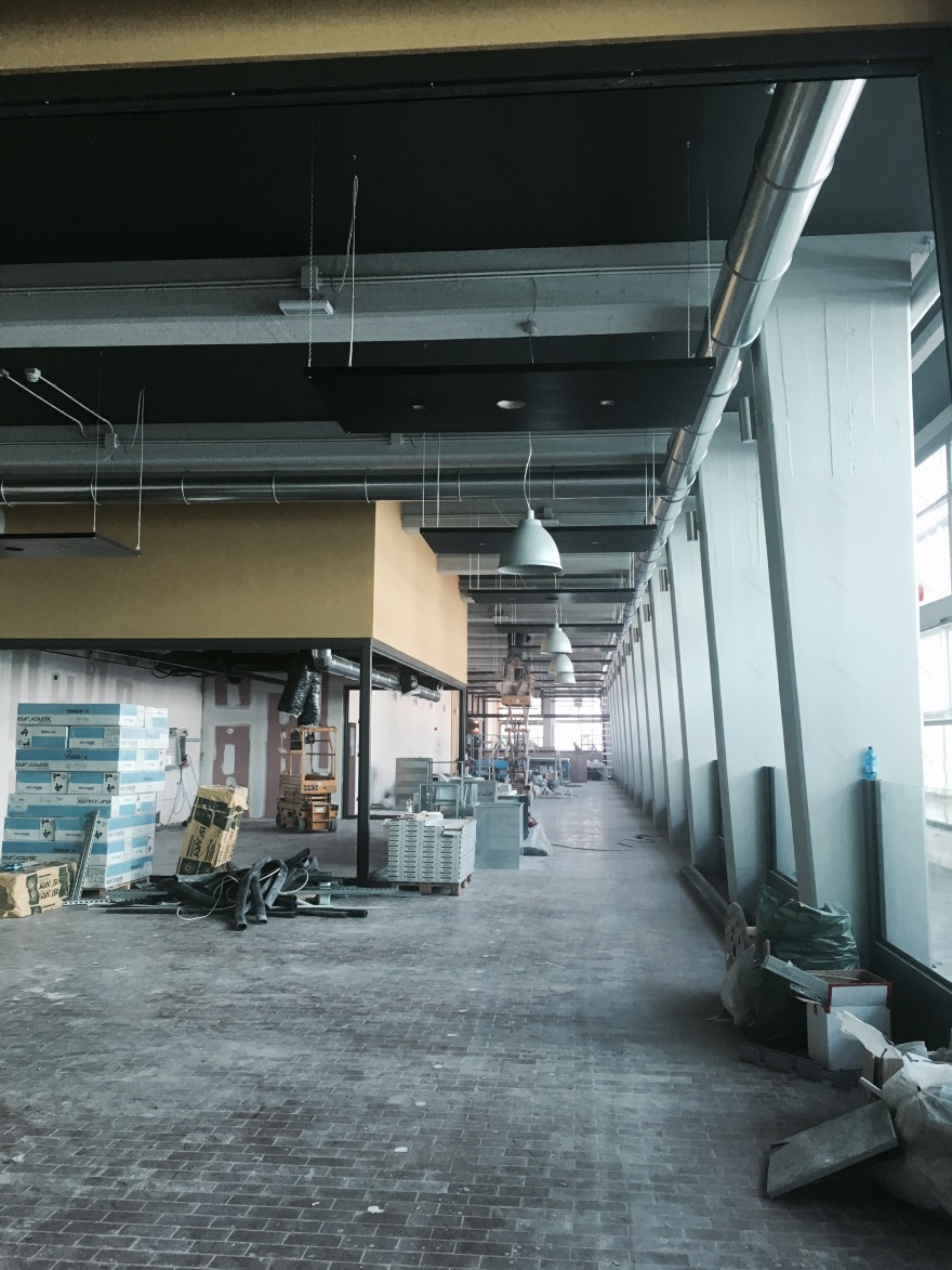 Olivetti 旧厂房改造,工业风 Spa、健身房和餐厅焕发新生-16