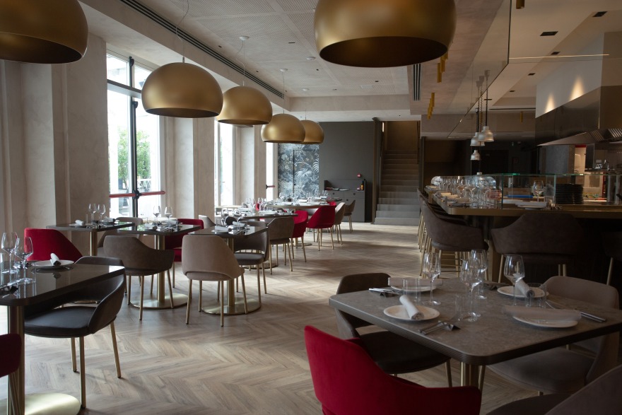 米兰首家 N10 体验餐厅,足球传奇的美食之旅-0