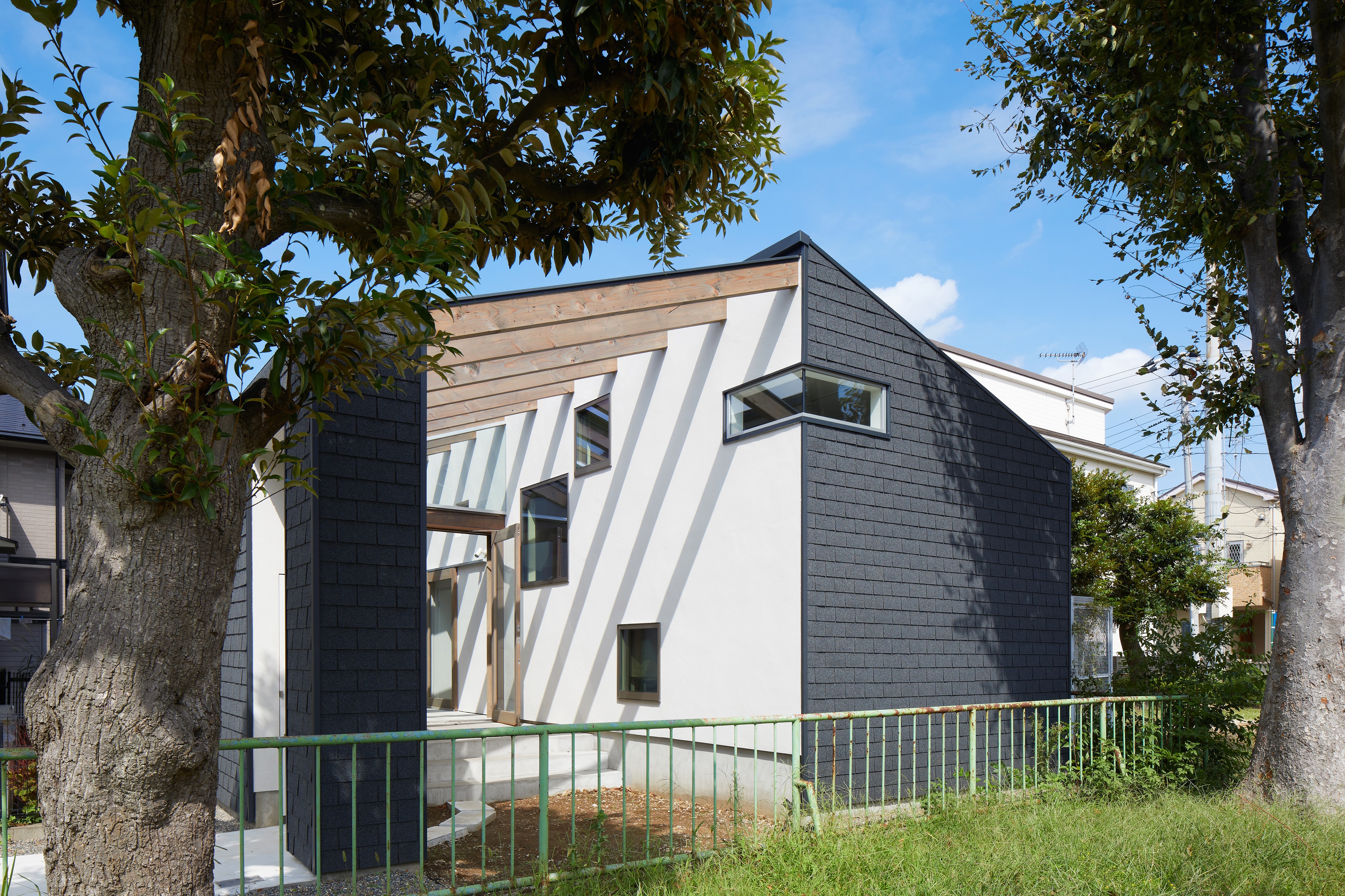 伊秩弘宅的公园之恋-1