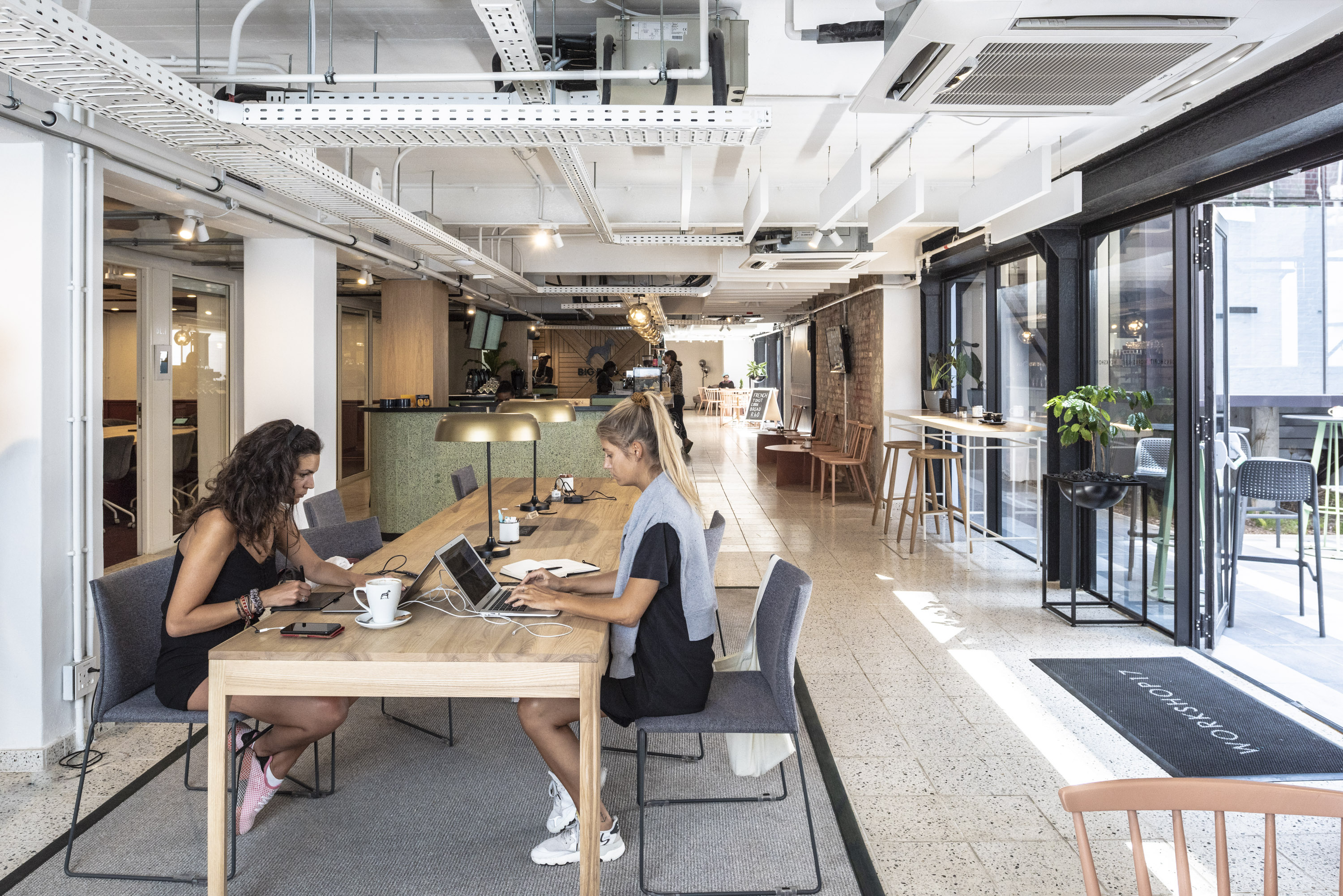 南非开普敦“32 on Kloof”办公建筑,历史与当代的完美融合-2