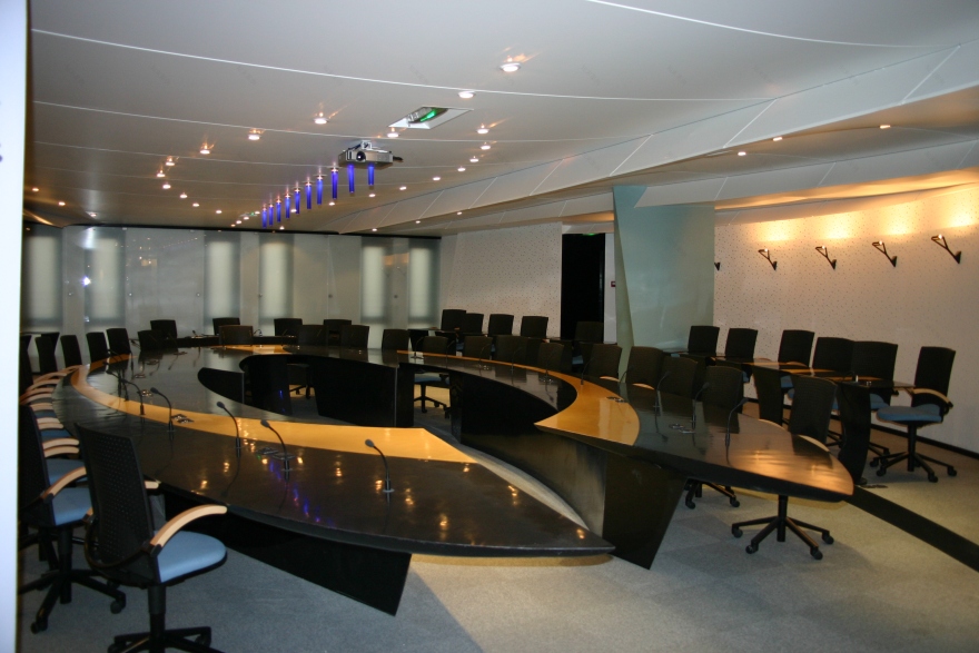 巴黎工会委员会会议室 | 现代与实用的设计-3