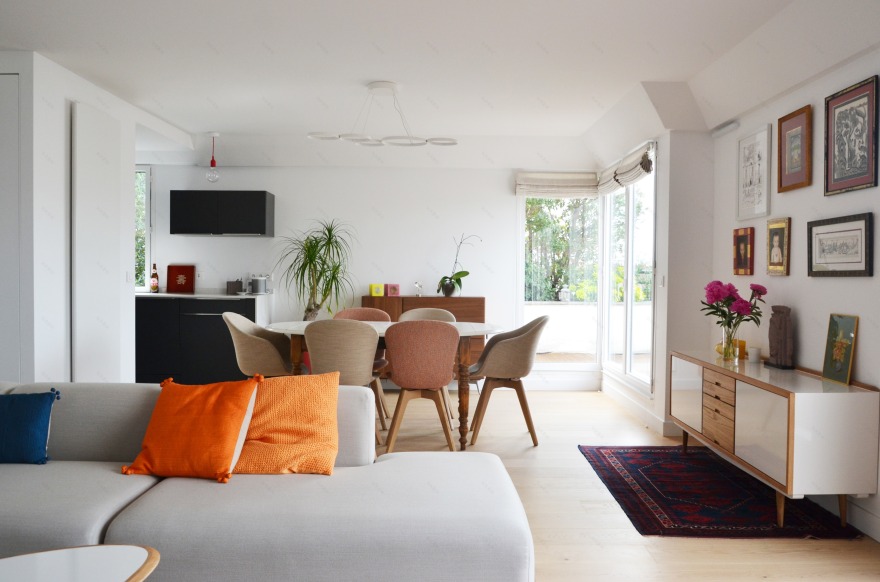 巴黎埃菲尔铁塔美景尽收眼底的两层复式公寓改造-0