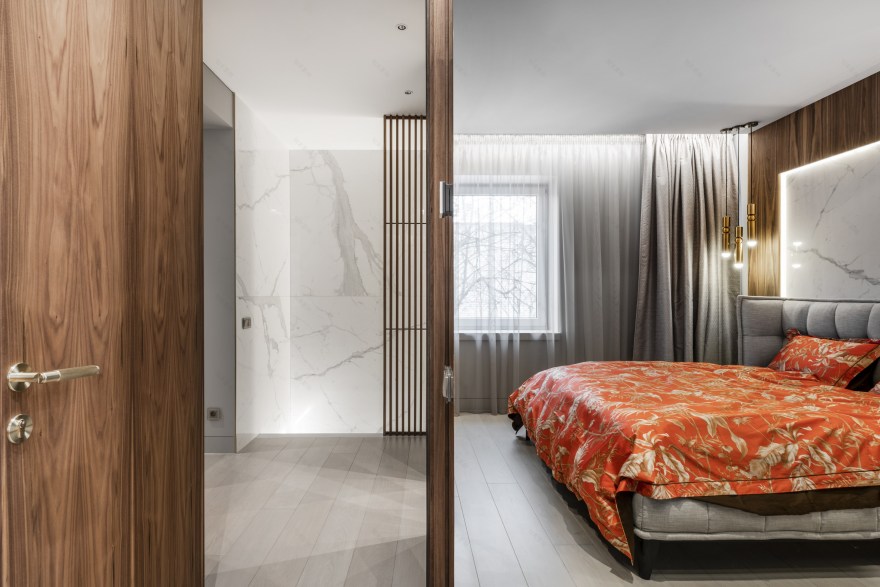 历史建筑中的透明轻盈之家-74