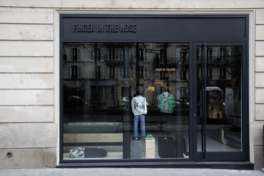 潮流童装品牌 FINGER IN THE NOSE 新店设计-1