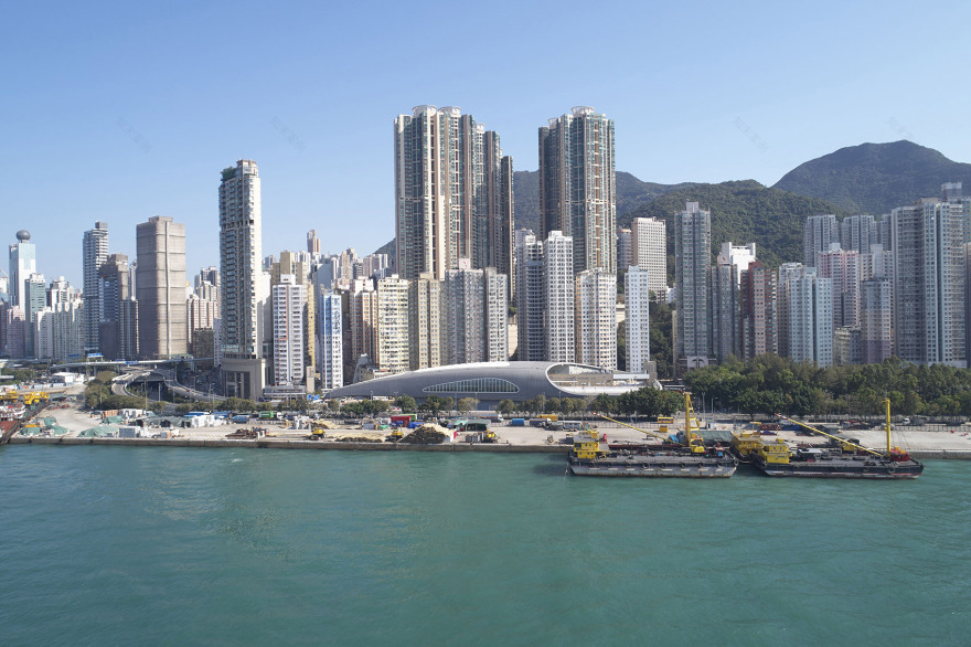 香港坚尼地城「太空船」泳池丨中国香港丨Farrells建筑事务所-3