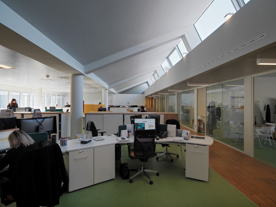 废弃工厂变身为绿色环保的 Arcaplanet 总部-8