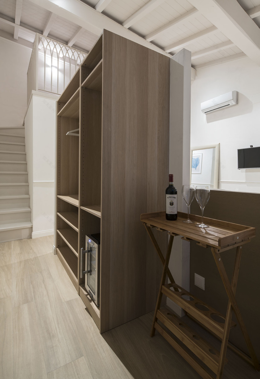 佛罗伦萨历史建筑翻新变身优雅公寓-27