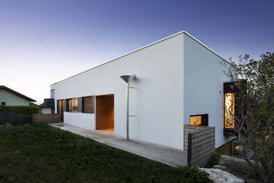 意大利环保别墅 CASA BG,和谐融入自然景观-12