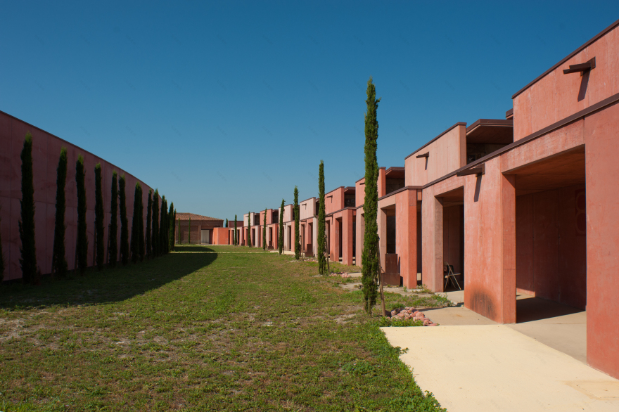 意式风情陵园扩建-14