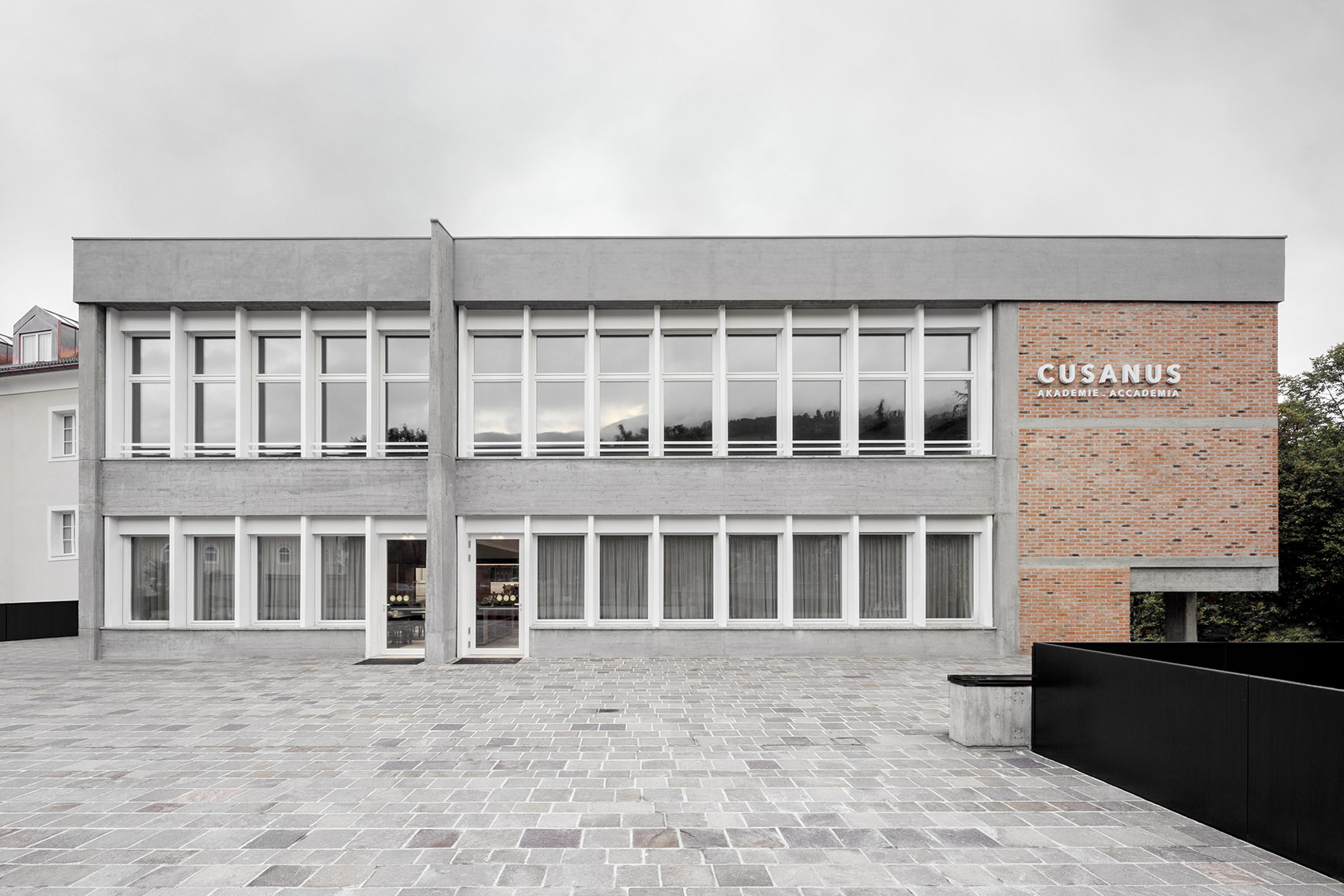 Cusanus学院翻新，意大利/结构、表面与光线的精心编排-5