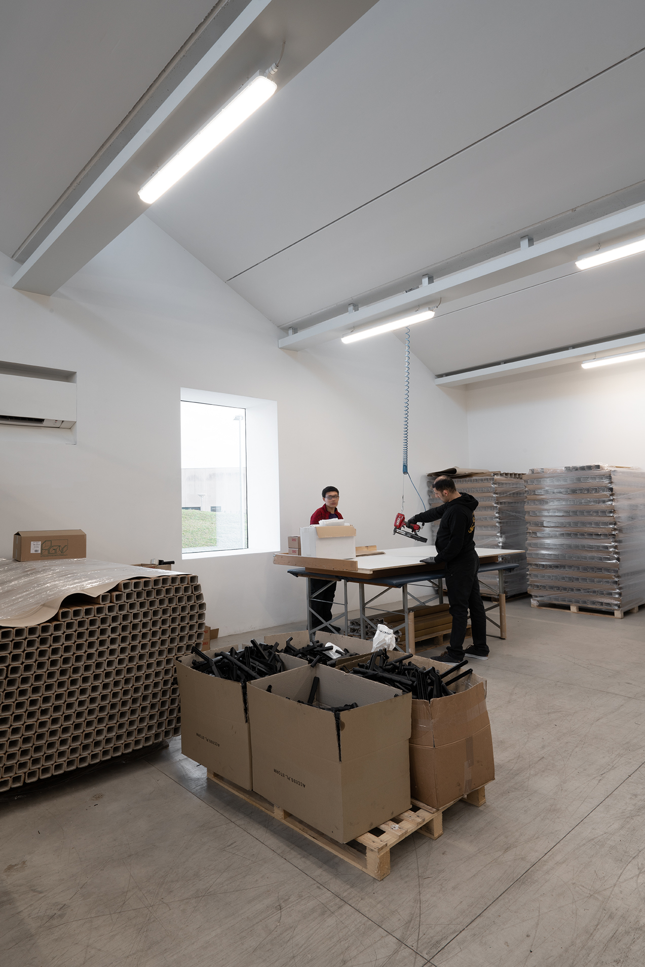 绿色纤维玻璃外墙,打造温馨包容的康复中心-22