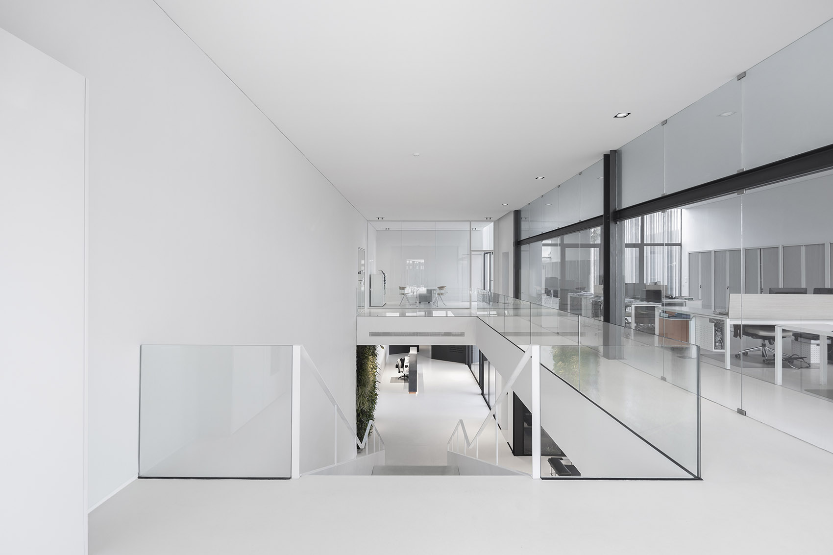 Ramalhos办公空间改造与扩建，葡萄牙/简洁纯粹的展示和办公空间-69