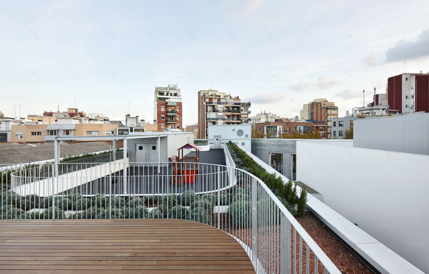 巴塞罗那“炼金厂”建筑重生 · 多功能社区设施-20