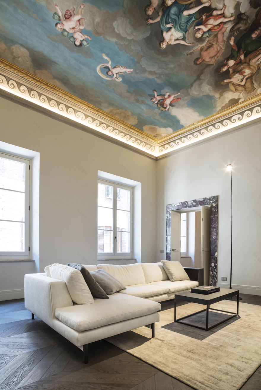 融合历史与现代的意大利古城公寓改造-2