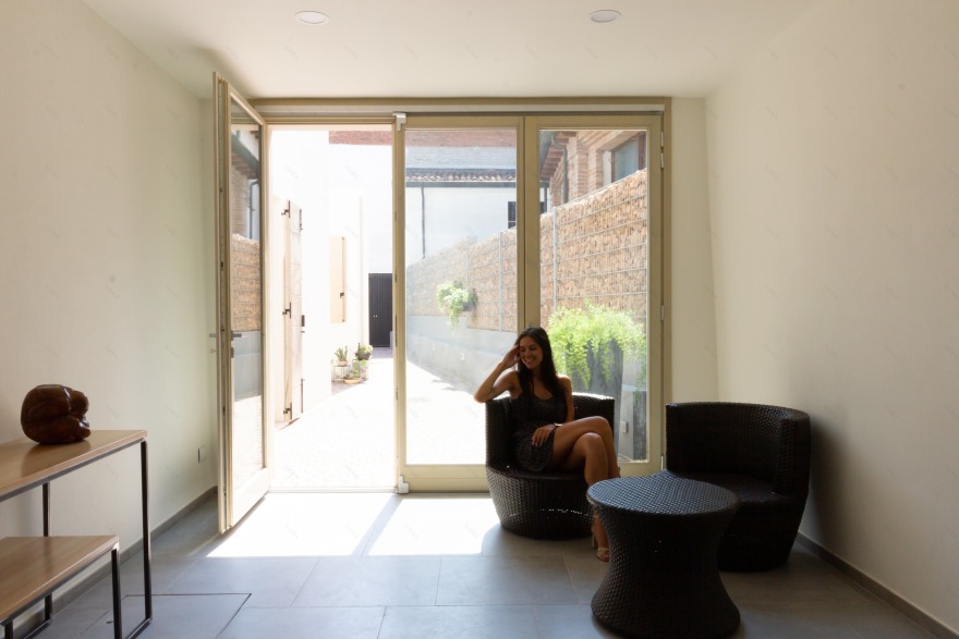 修复古城中心的“金色丰收之家”-18