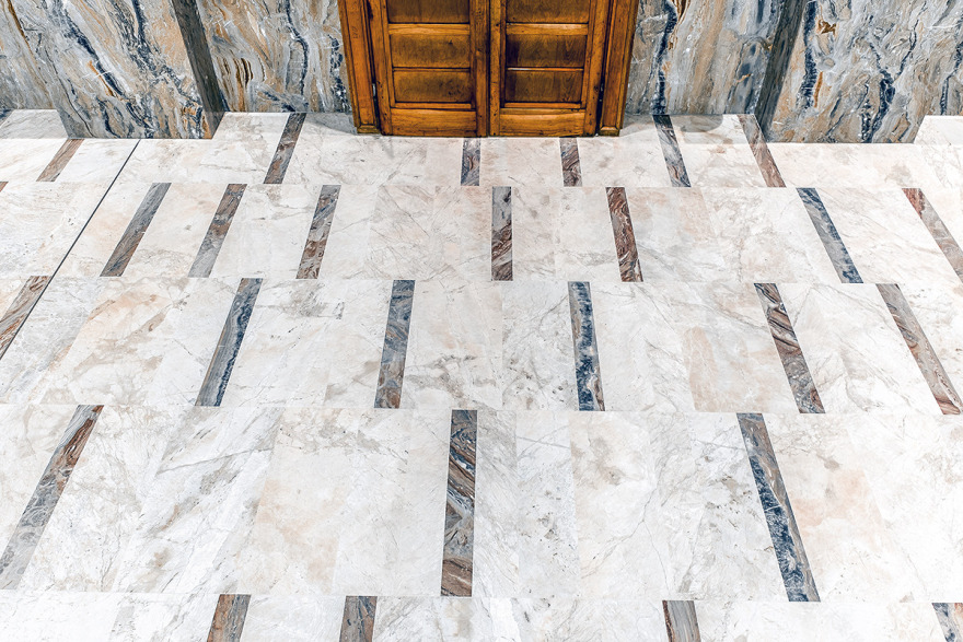 融合传统与创新的 Sedrina 教堂改造-19