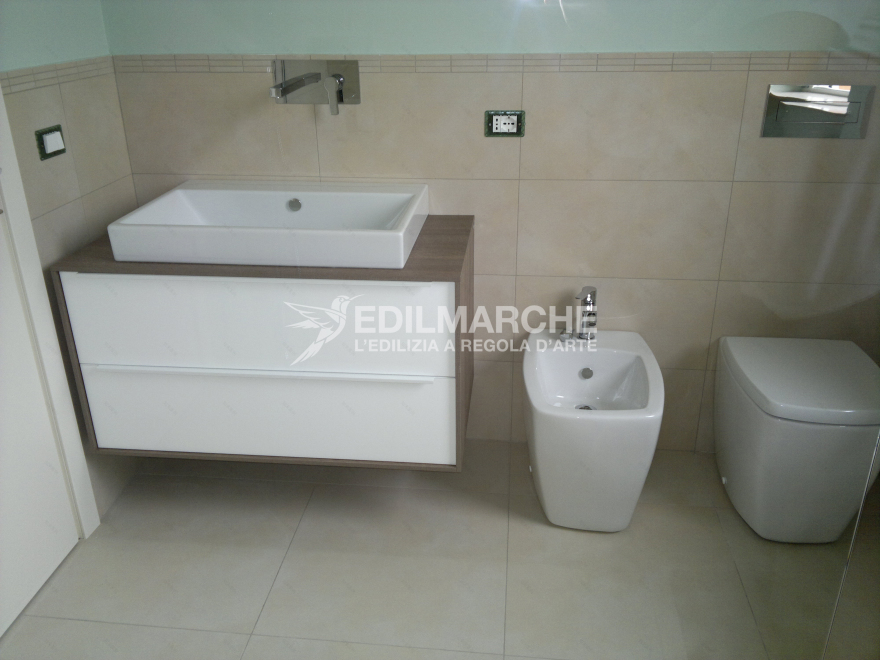 140 平米马切拉塔公寓翻新,自然木色与柔和色调的优雅融合-18