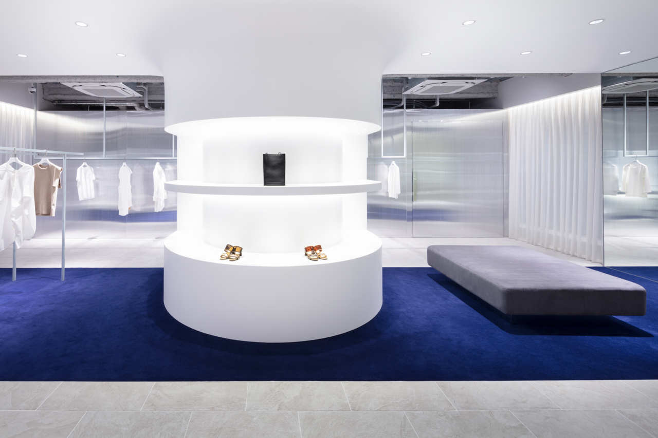 Koichiro ONIKI新作｜用极简诠释商业空间-16