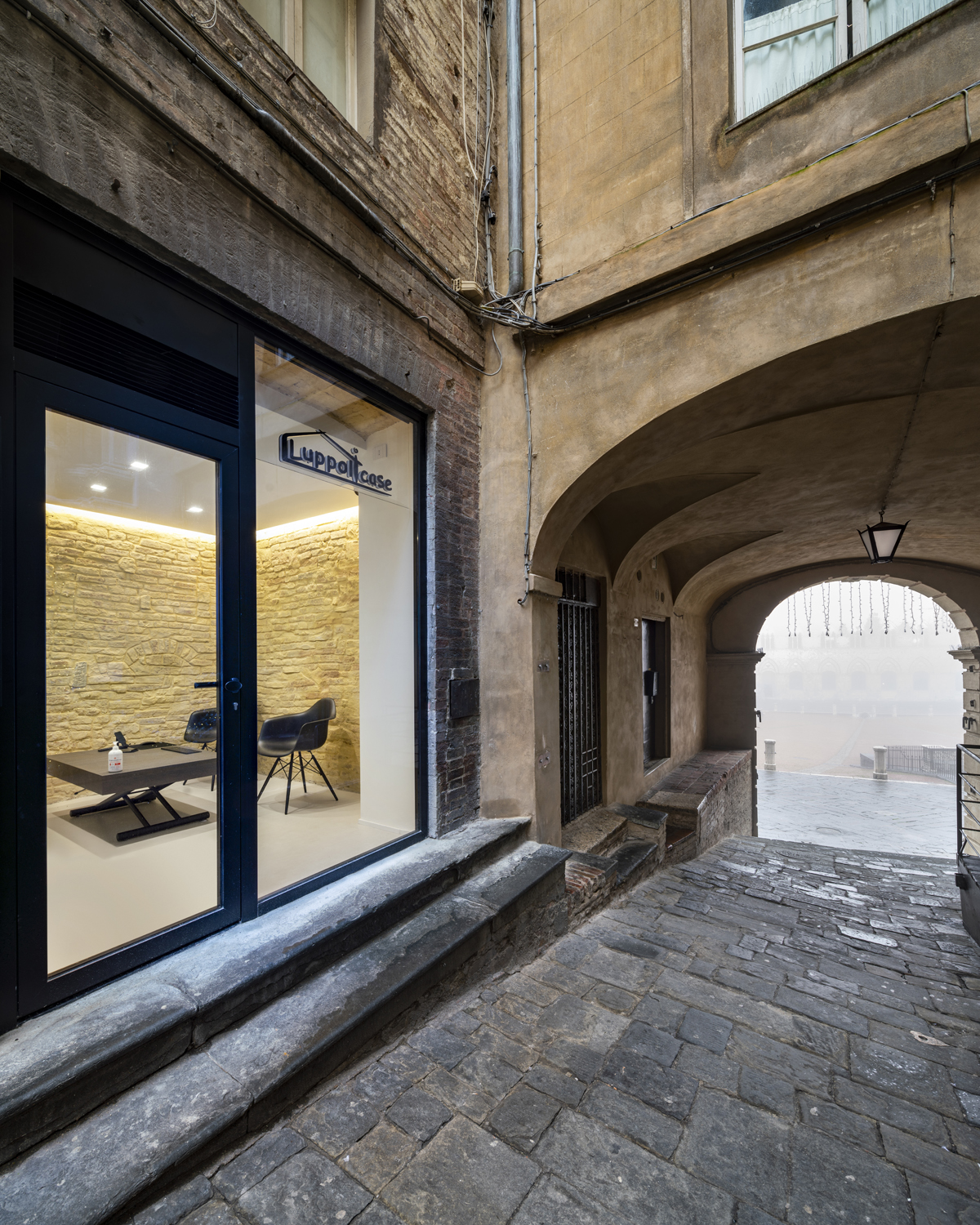 重现中世纪风华的意大利办公空间丨意大利锡耶纳-2