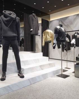 比利时安特卫普「Piuarch」服装店设计，诠释简约奢华风